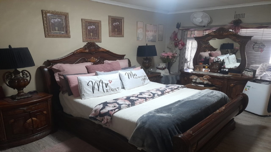 4 Bedroom Property for Sale in Vaalpark Free State
